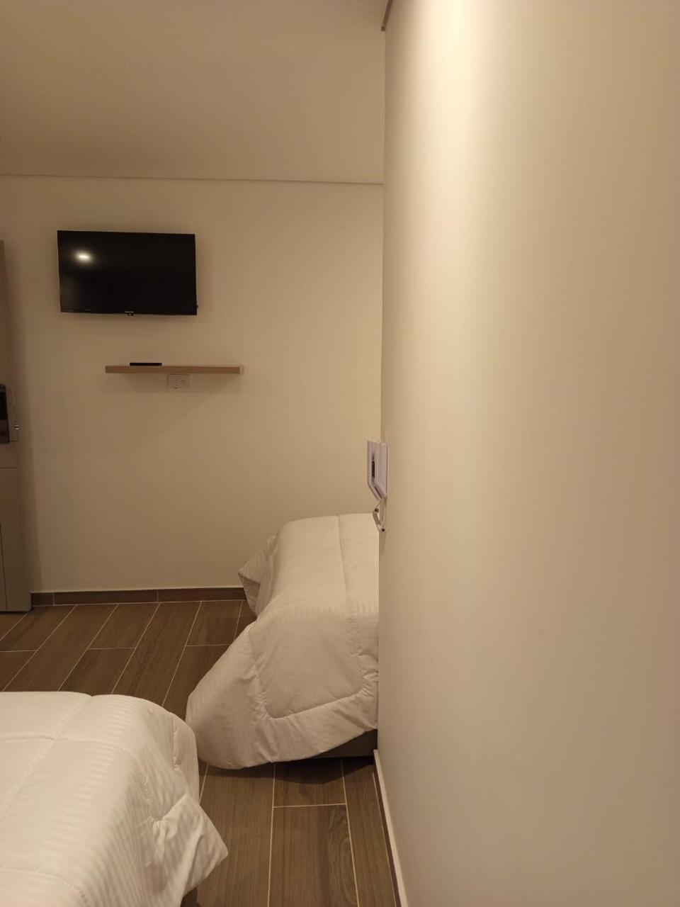בוגוטה Hotel Saron מראה חיצוני תמונה