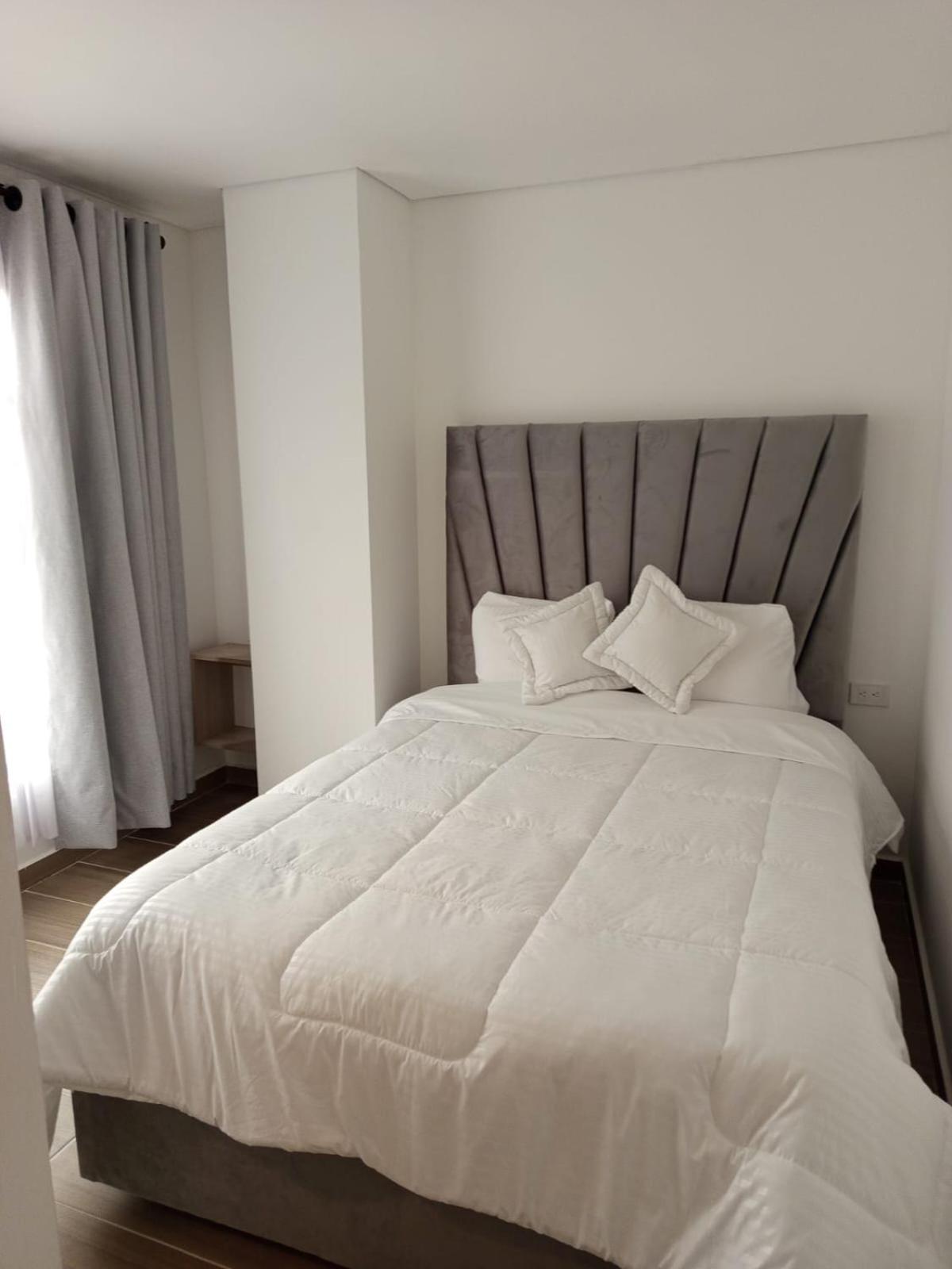 בוגוטה Hotel Saron מראה חיצוני תמונה