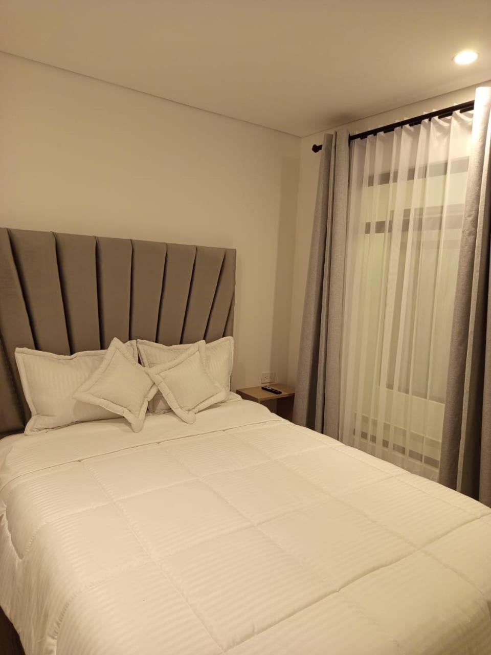 בוגוטה Hotel Saron מראה חיצוני תמונה